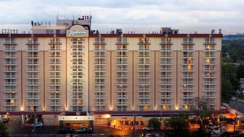 DoubleTree by Hilton (JFK)