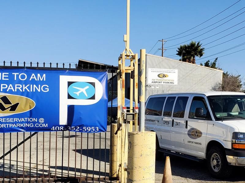 AM Airport Parking (SJC) - Photo 1
