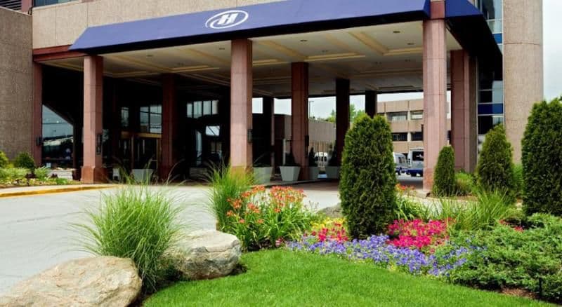 Hilton Newark Airport Parking (EWR) - Gallery 2