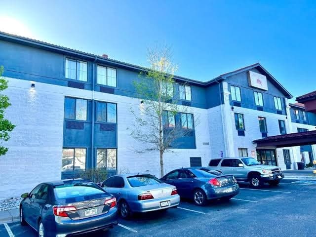 Spark by Hilton Denver Airport (DEN) - Gallery 1