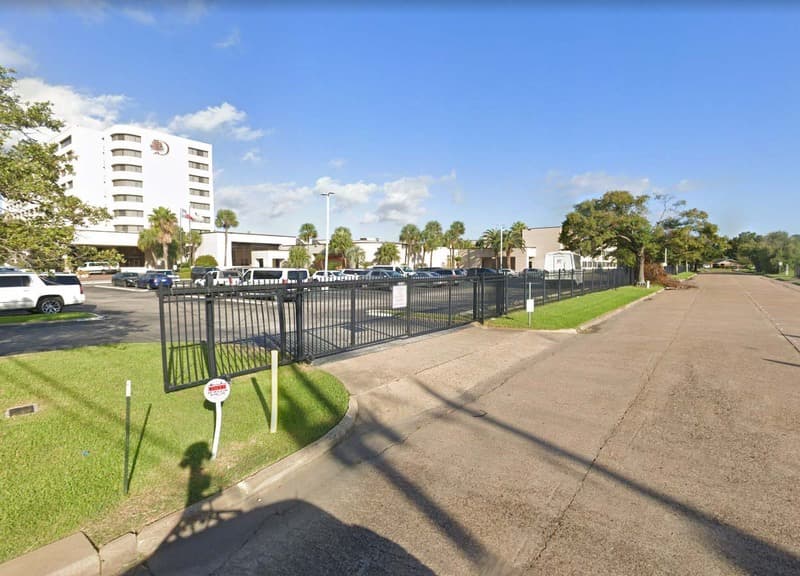 DoubleTree Houston Hobby Airport (HOU) - Gallery 1