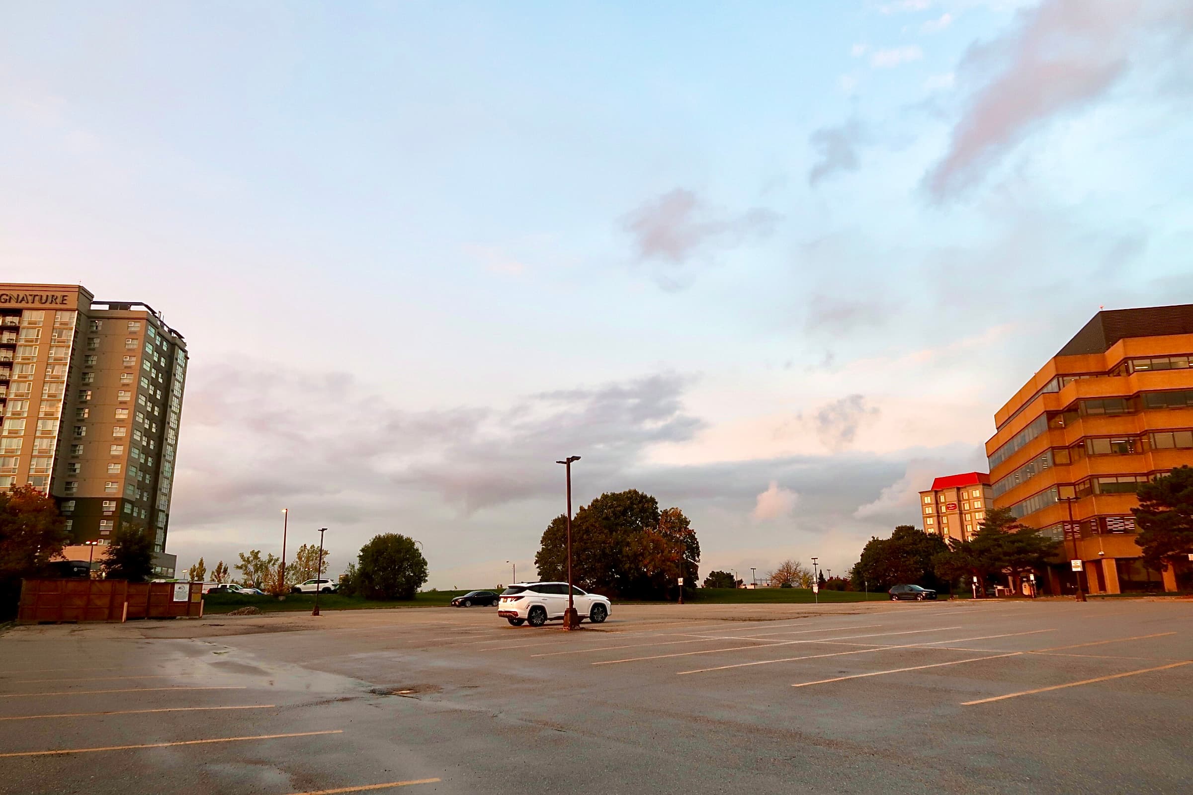 Drop N Park (YYZ) - Gallery 3