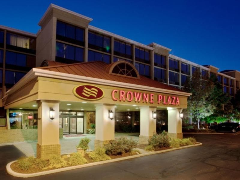 Crowne Plaza Airport Hotel (CLE) - Gallery 1