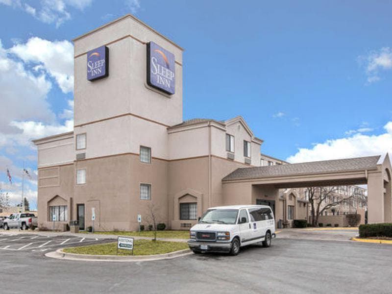 Sleep Inn Kansas City Airport (MCI)