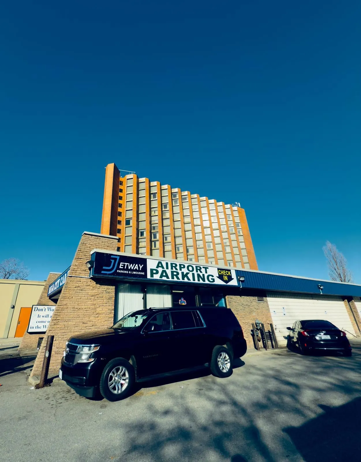 Jetway Parking  (YYZ)