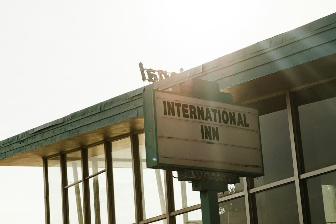 International Inn sign — Photo by Dominik Leiner on Unsplash