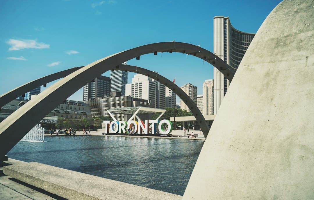 Toronto building during daytime — Photo by Scott Webb on Unsplash