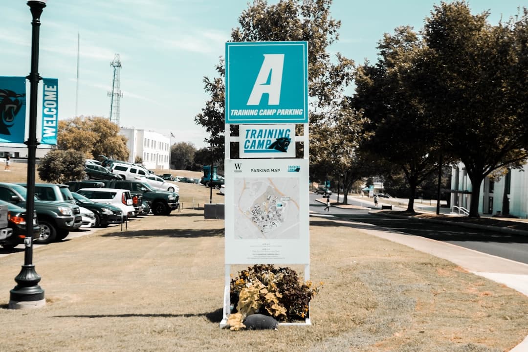 a sign on the street — Photo by Zac Gudakov on Unsplash