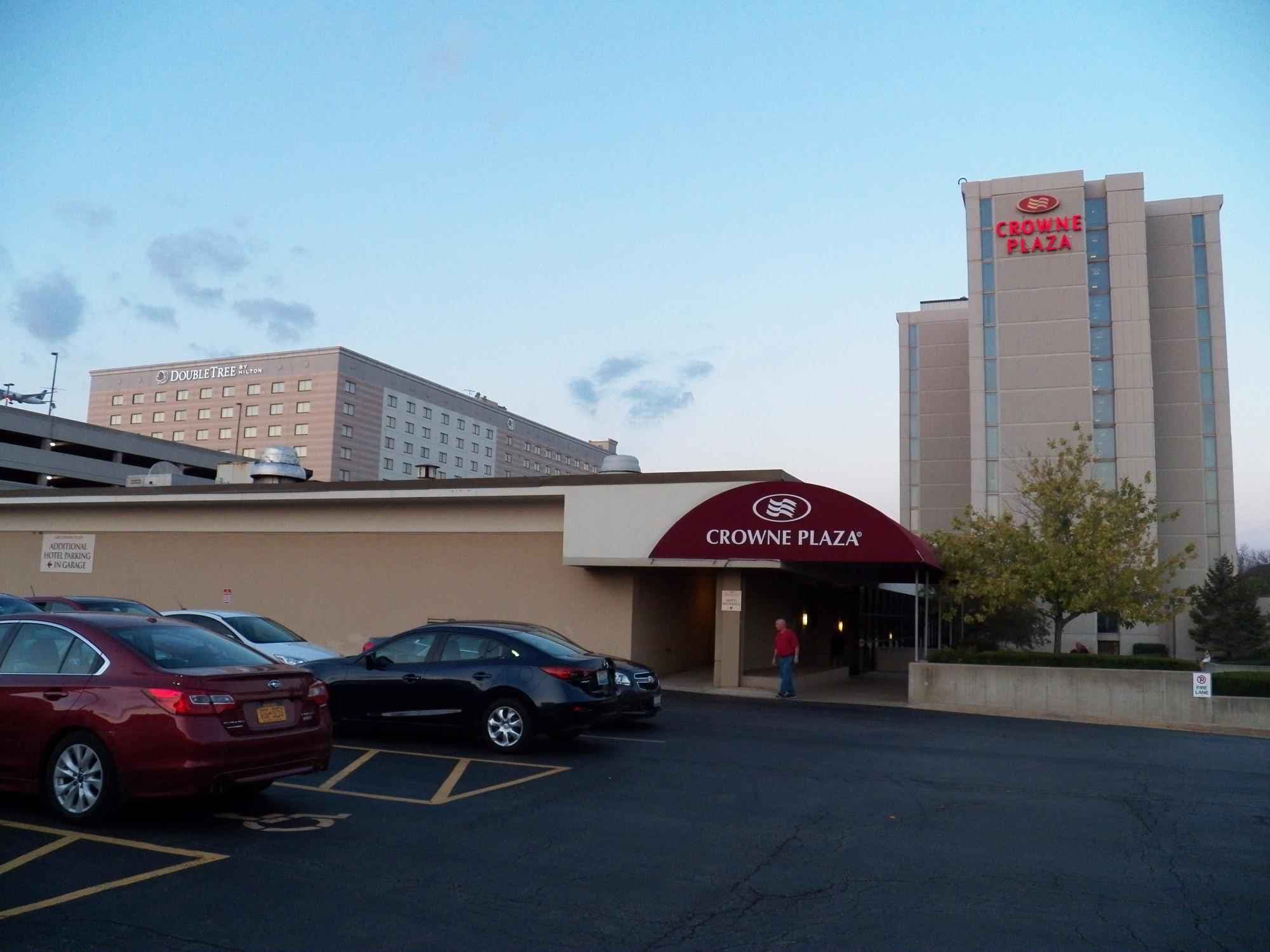 Crowne Plaza (ORD) - Gallery 2