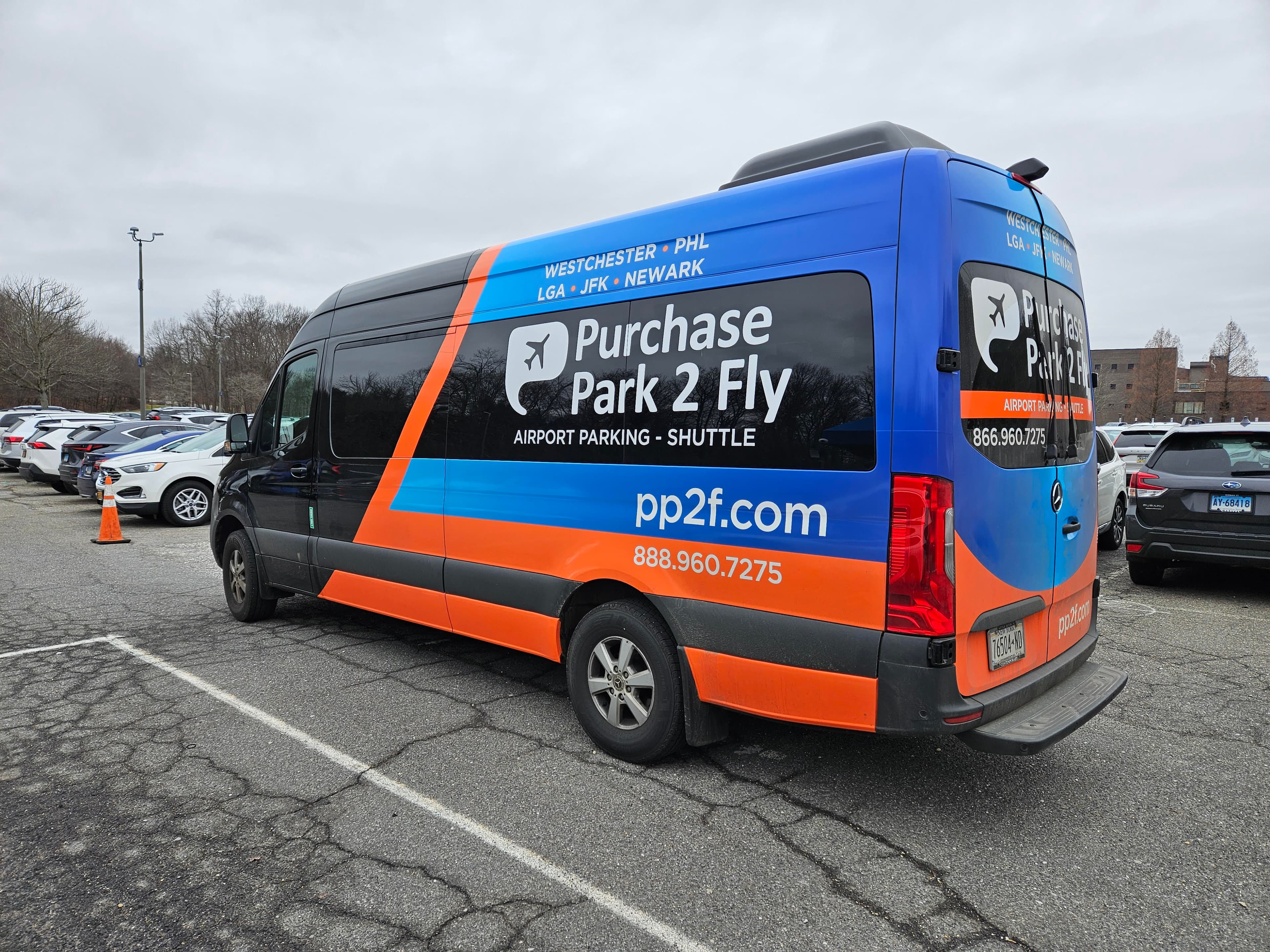 Purchase Park 2 Fly Westchester (HPN) - Gallery 2