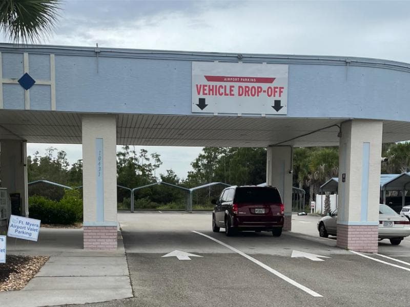 Ft Myers Airport Parking (RSW) - Gallery 1