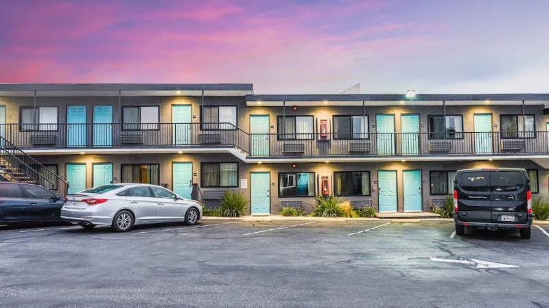 Travelodge by Wyndham LAX South (LAX) - Gallery 3