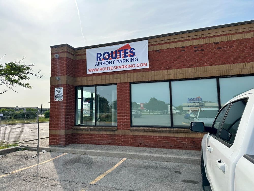 Routes Toronto Pearson Airport Parking (YYZ) - Gallery 2