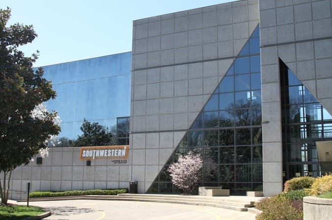 Southwestern Airport Parking (BNA) - Gallery 1