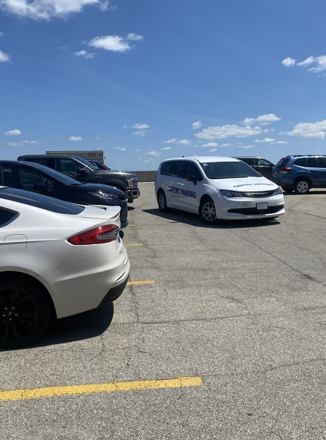 Car Park Pearson (YYZ) - Gallery 1