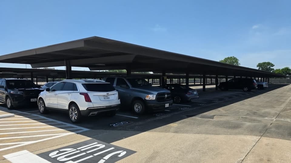 Hobby Airport Parking - Gallery 2