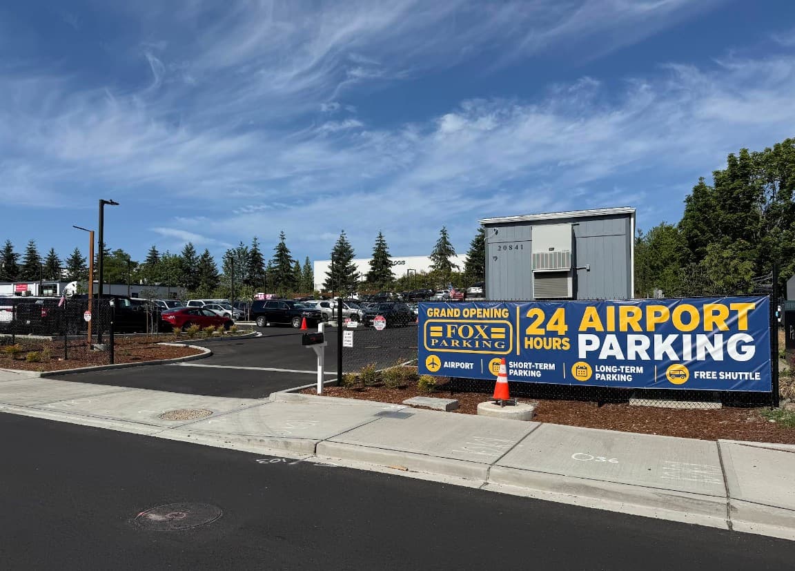 Fox Parking SeaTac (SEA) - Gallery 1