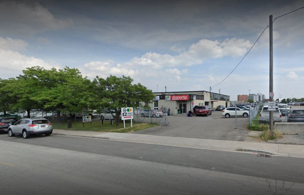 EZ Airport Parking (YYZ) - Gallery 1