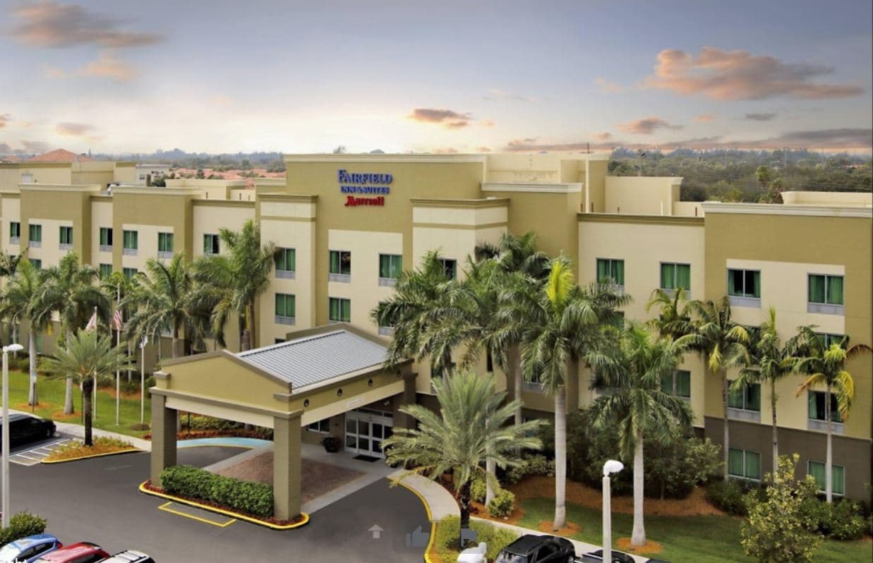 Fairfield Inn & Suites (FLL) - Gallery 1